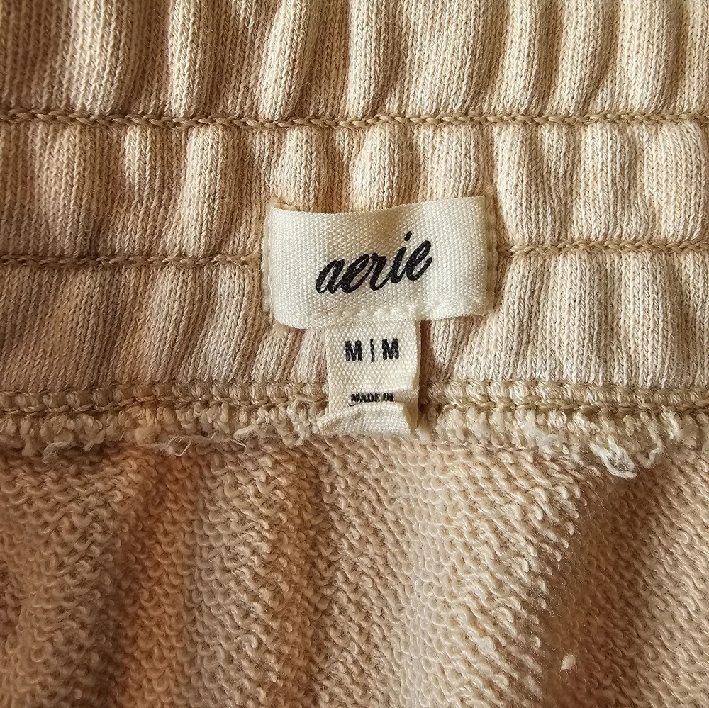 Aerie Size Medium Pull On Fleece Mini Skirt Pockets Butter Khaki Color Casual - Picture 5 of 10
